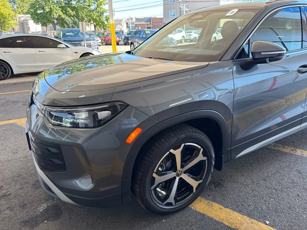 New 2026 Volkswagen Tiguan SE AWD/4WD image 27