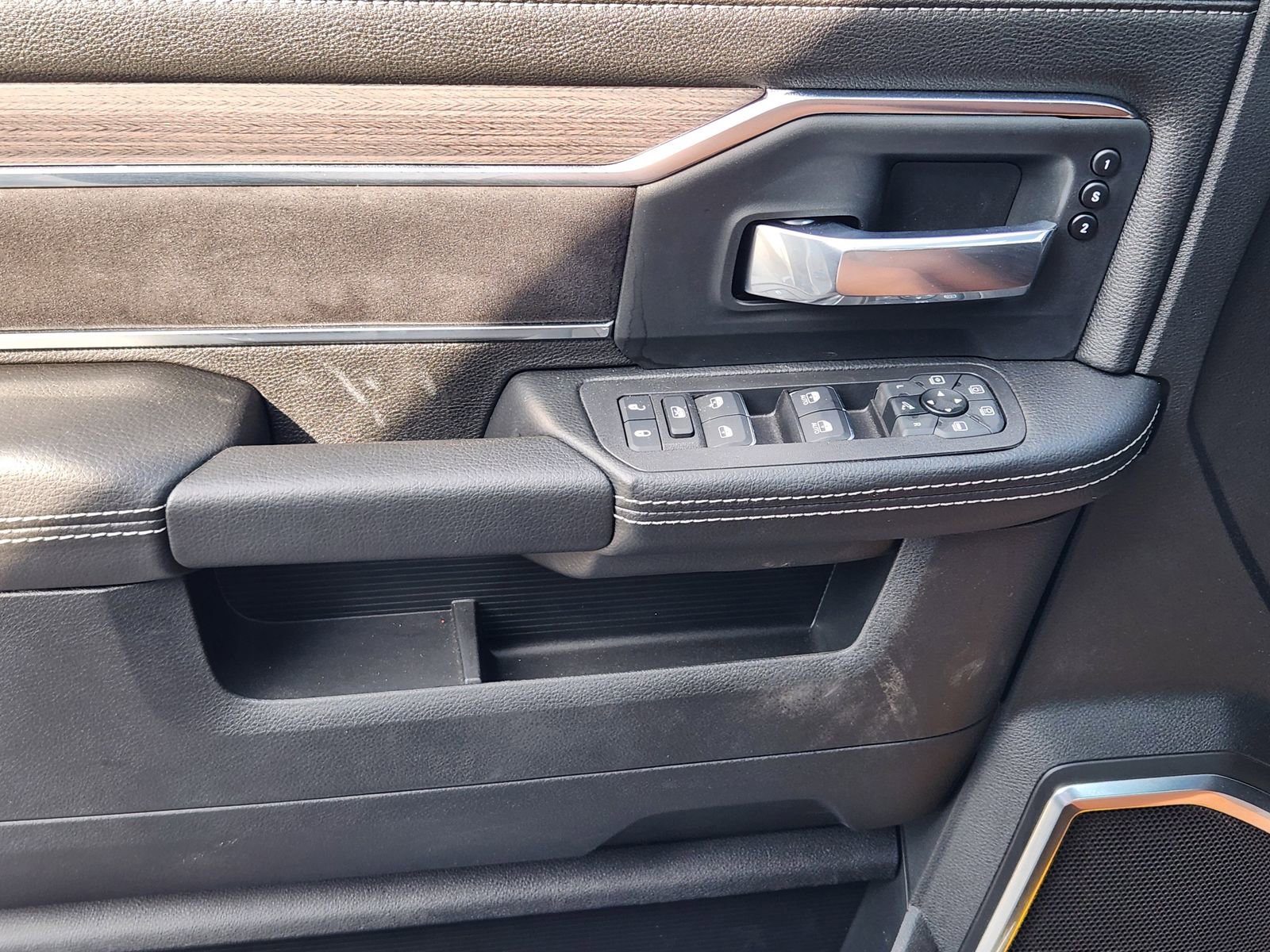 New 2025 RAM 3500 Laramie w/ Max Tow Package image 21