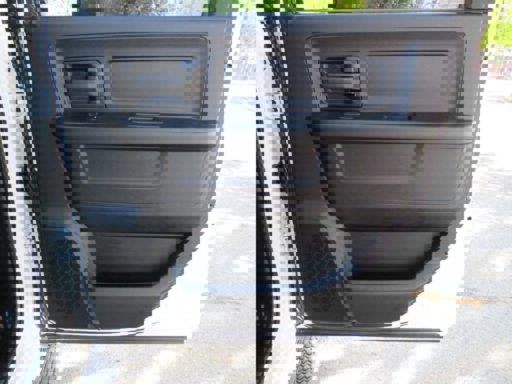 New 2024 RAM 3500 Tradesman w/ Chrome Appearance Group image 39