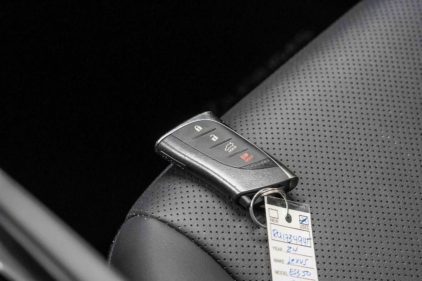 Used 2024 Lexus ES 350 w/ Premium Package FWD image 27