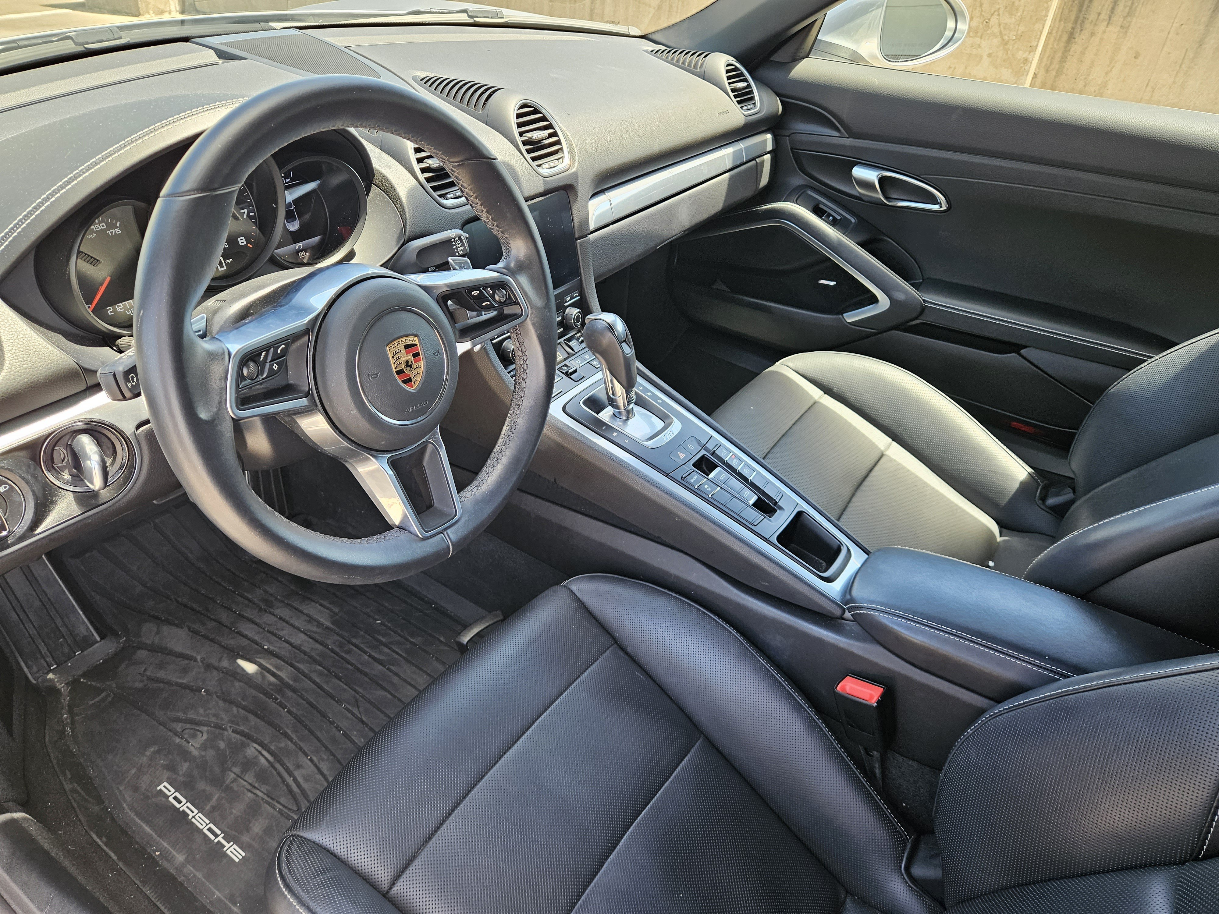 Certified 2024 Porsche 718 Boxster RWD image 4