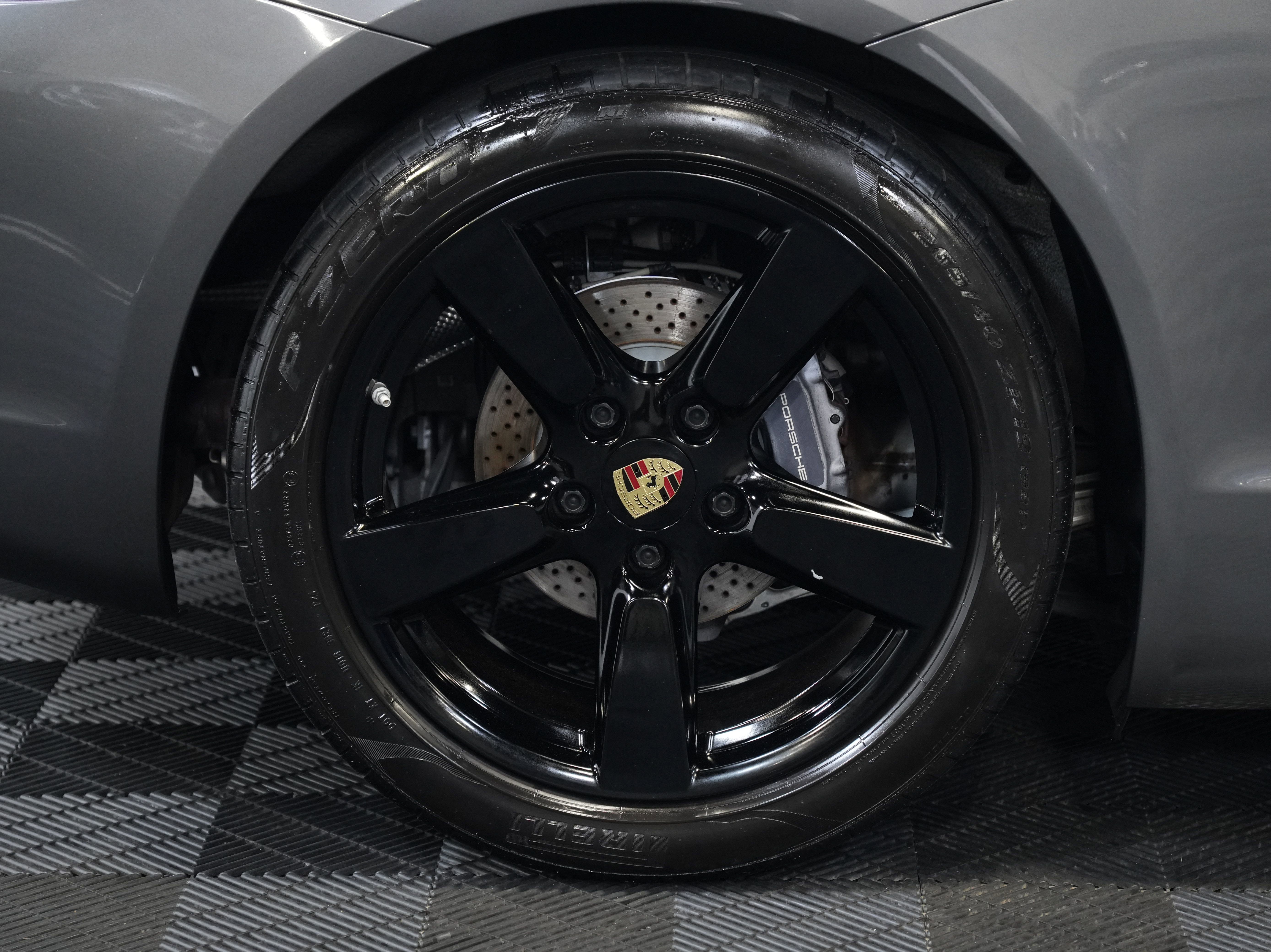Used 2016 Porsche Cayman RWD image 46