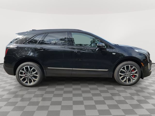 New 2026 Cadillac XT5 Sportv w/ LPO, Floor Liner Package AWD/4WD image 3