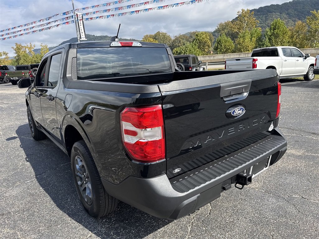 New 2025 Ford Maverick XLT image 6