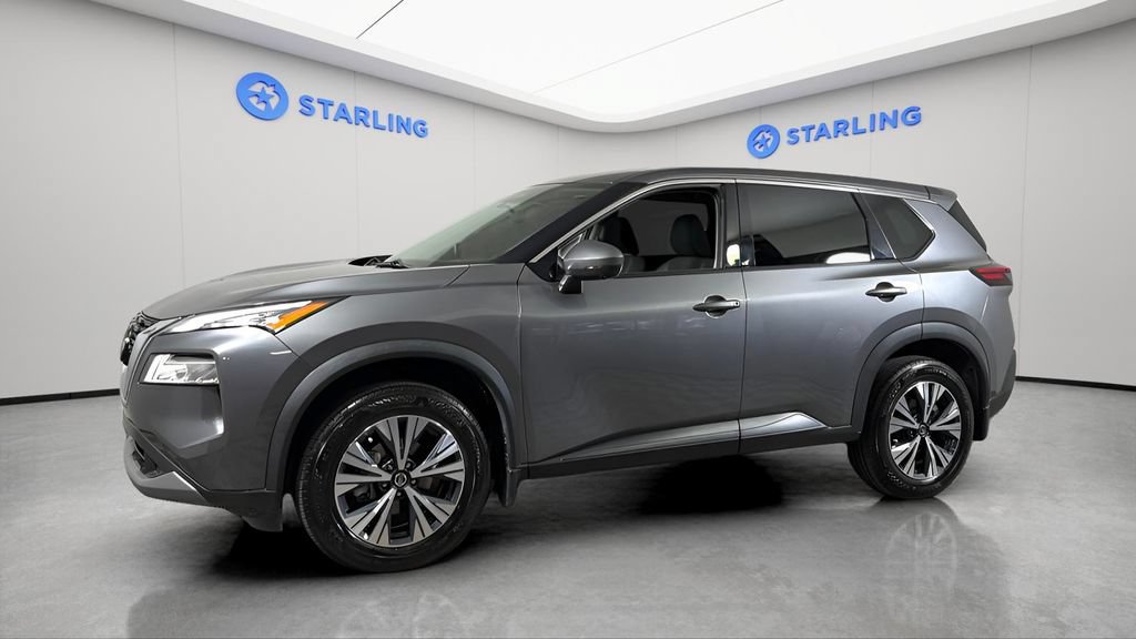 Used 2021 Nissan Rogue SV FWD image 2