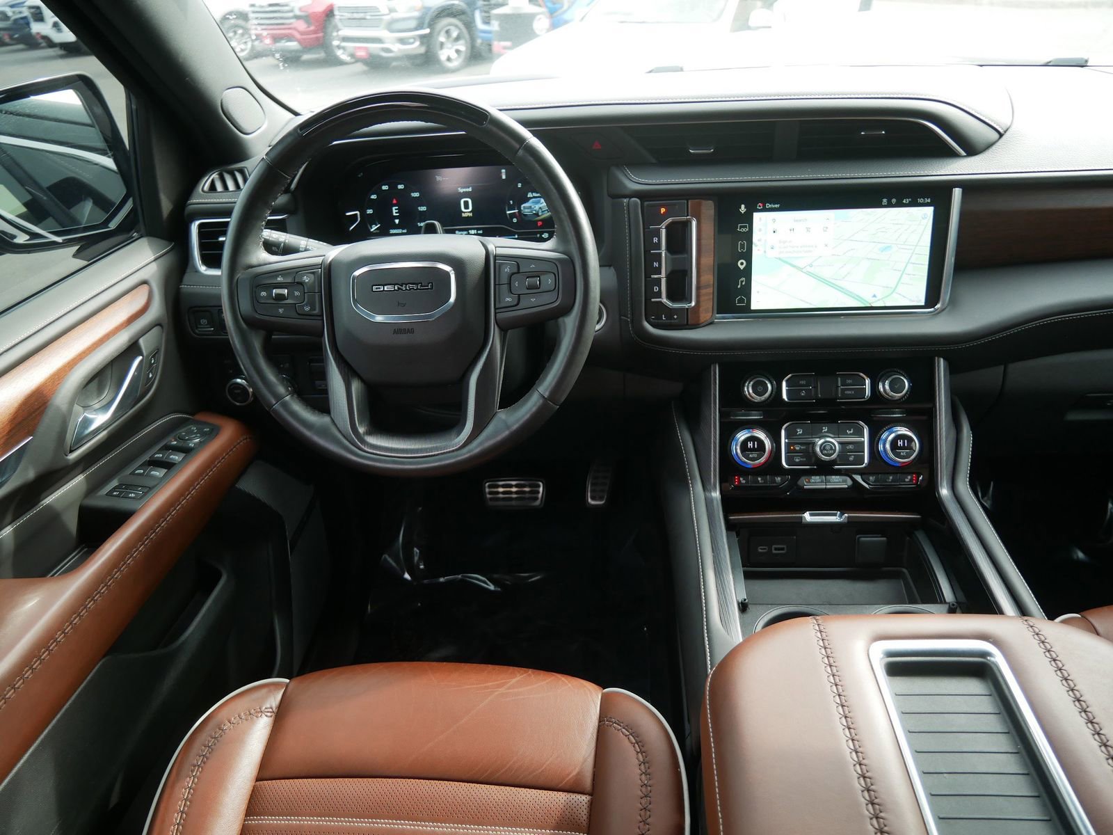Used 2023 GMC Yukon XL Denali Ultimate image 13