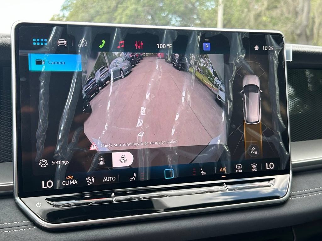 New 2026 Volkswagen Tiguan SE R-Line FWD image 32