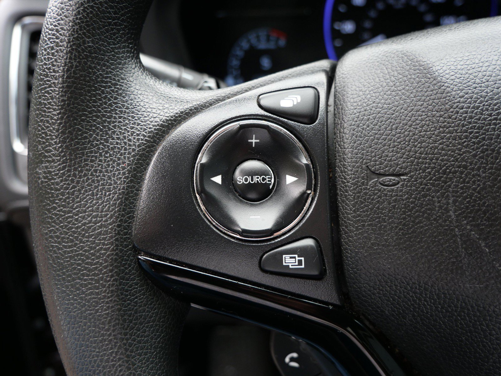 Used 2020 Honda HR-V EX image 25