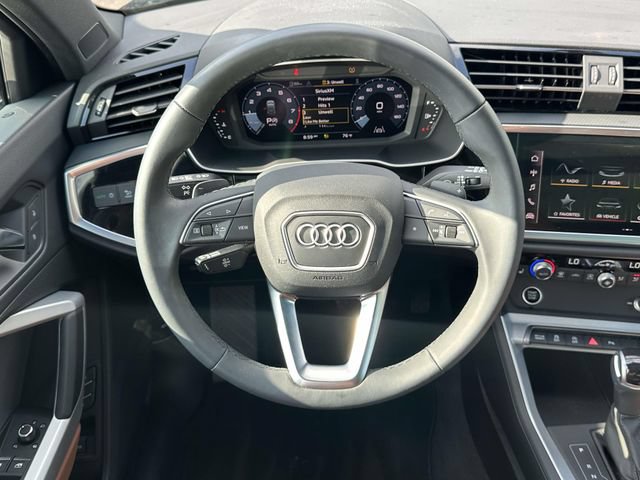 Used 2023 Audi Q3 2.0T Premium w/ Convenience Package AWD/4WD image 18