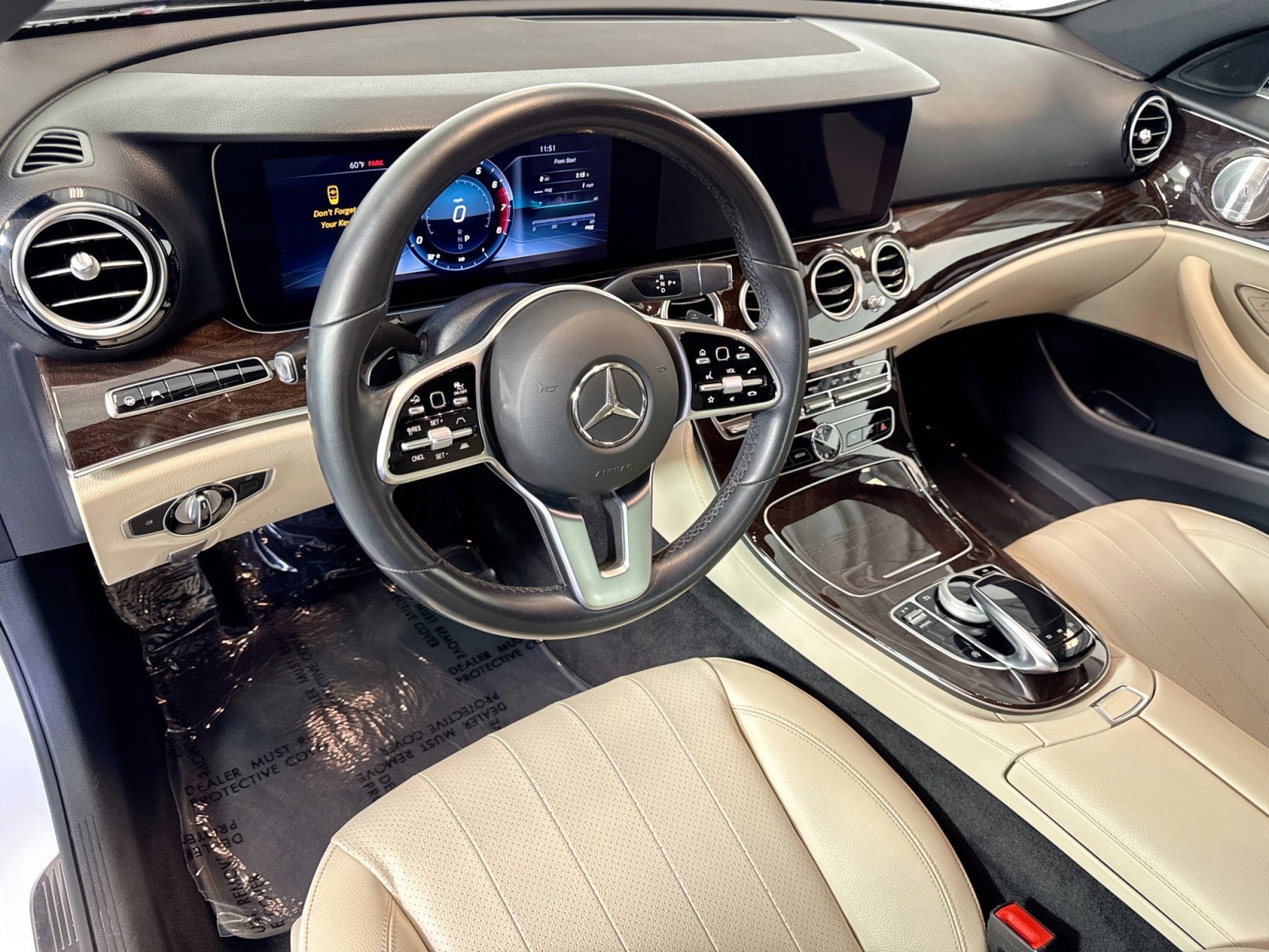 Used 2020 Mercedes-Benz E 350 Sedan image 4