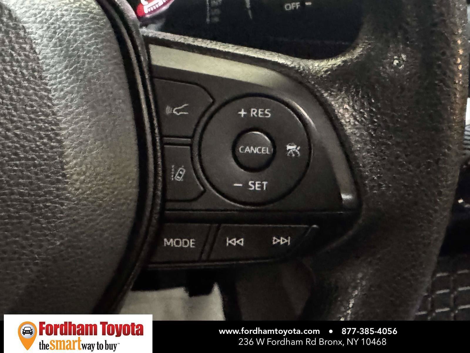 Certified 2025 Toyota RAV4 XLE AWD/4WD image 22
