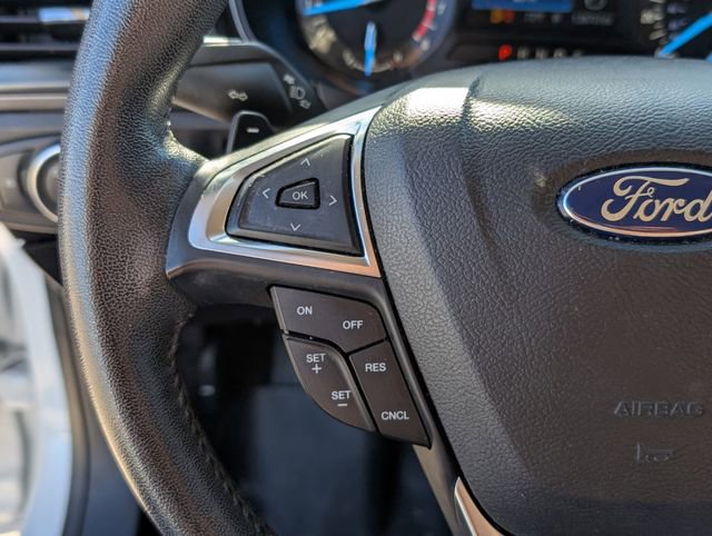 Used 2017 Ford Fusion SE w/ Equipment Group 201A FWD image 15