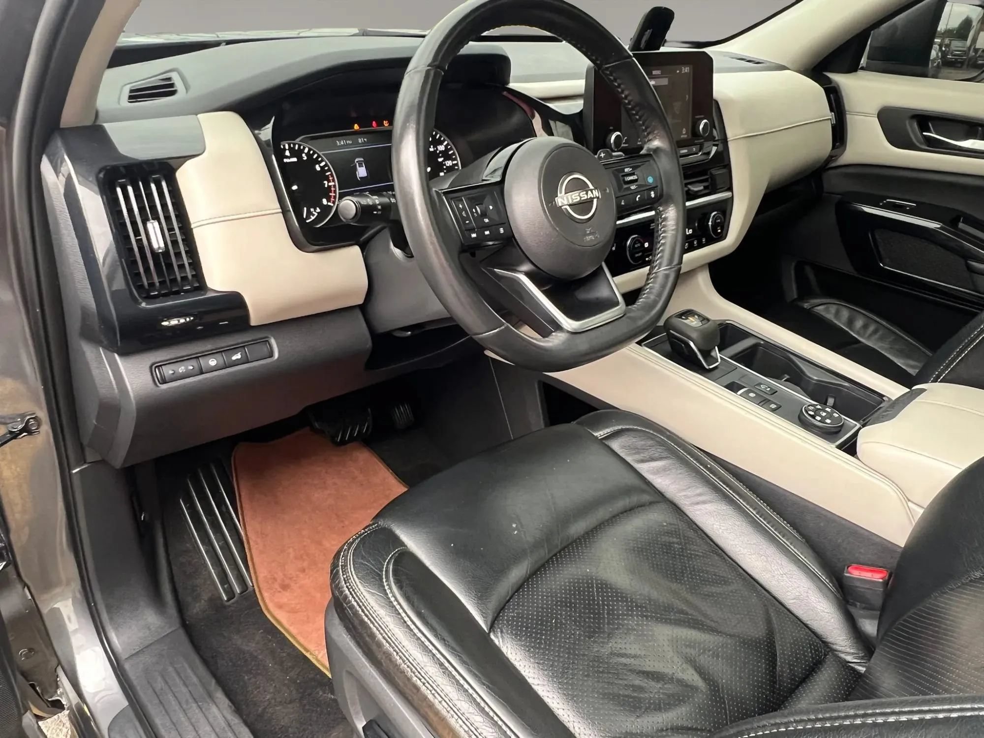 Used 2022 Nissan Pathfinder SV w/ SV Premium Package AWD/4WD image 26