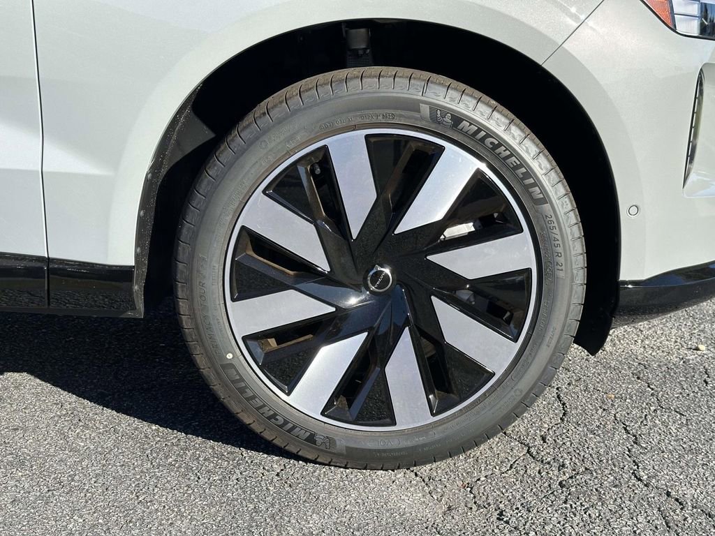 New 2025 Volvo EX90 Plus w/ Protection Package Premier image 23