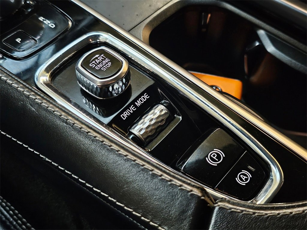 Used 2021 Volvo XC90 T8 Inscription w/ Protection Package Premier image 32