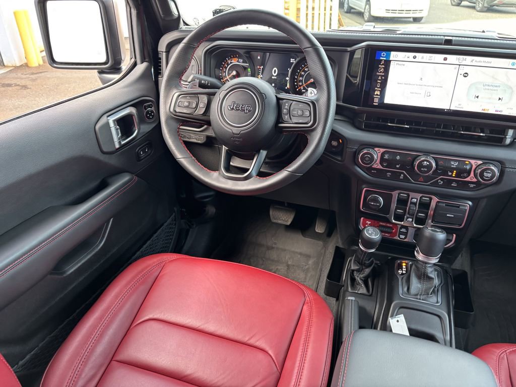 Used 2024 Jeep Wrangler Unlimited Rubicon 392 AWD/4WD image 20