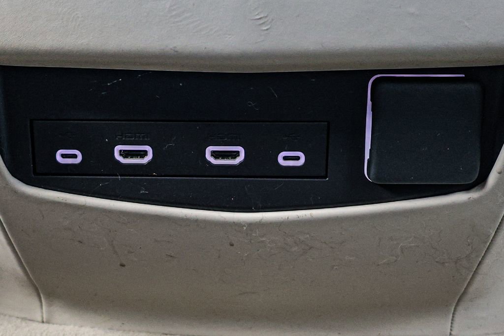 Used 2021 Cadillac Escalade Premium Luxury Platinum image 48