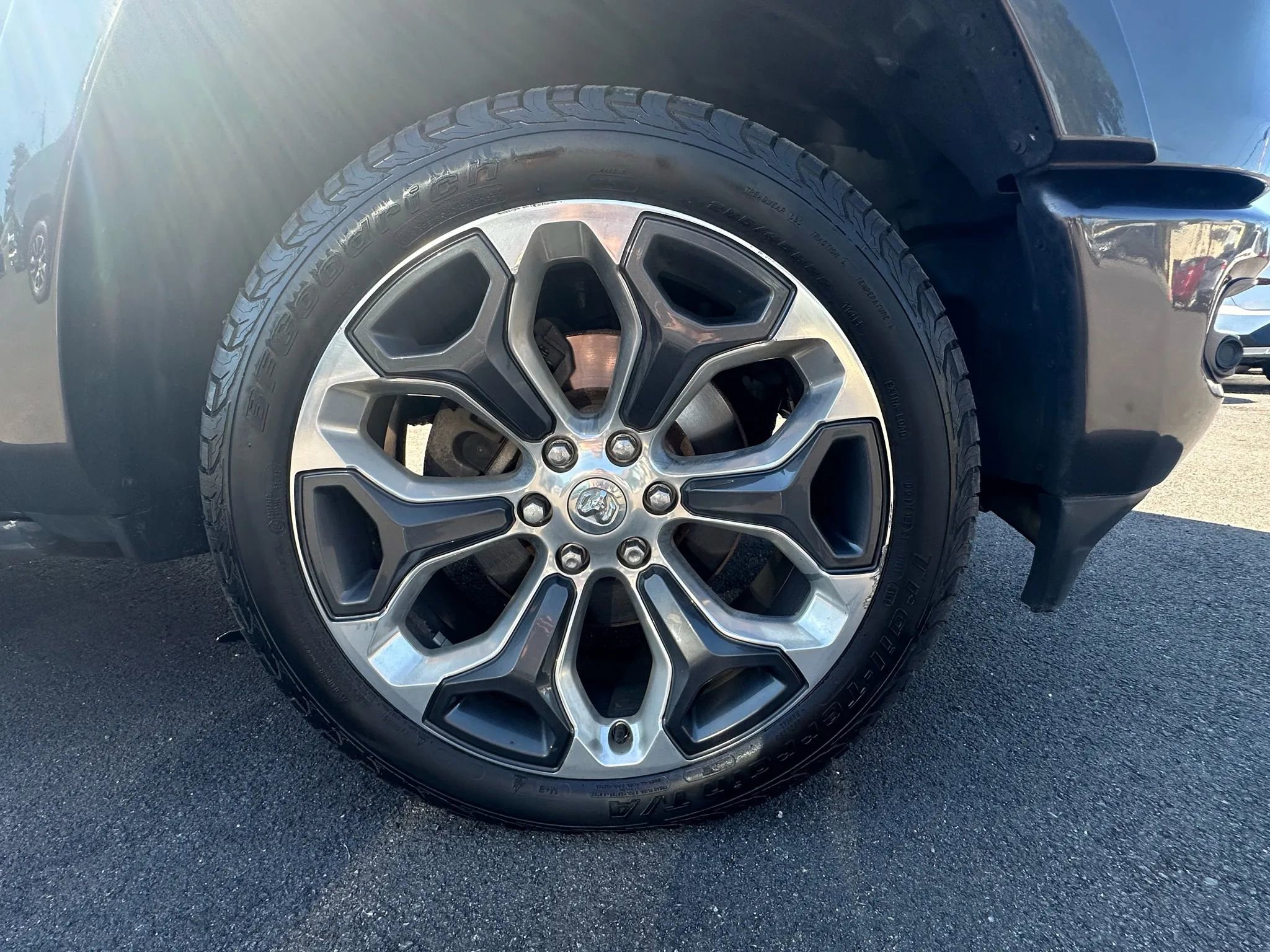 Used 2019 RAM 1500 Limited image 30