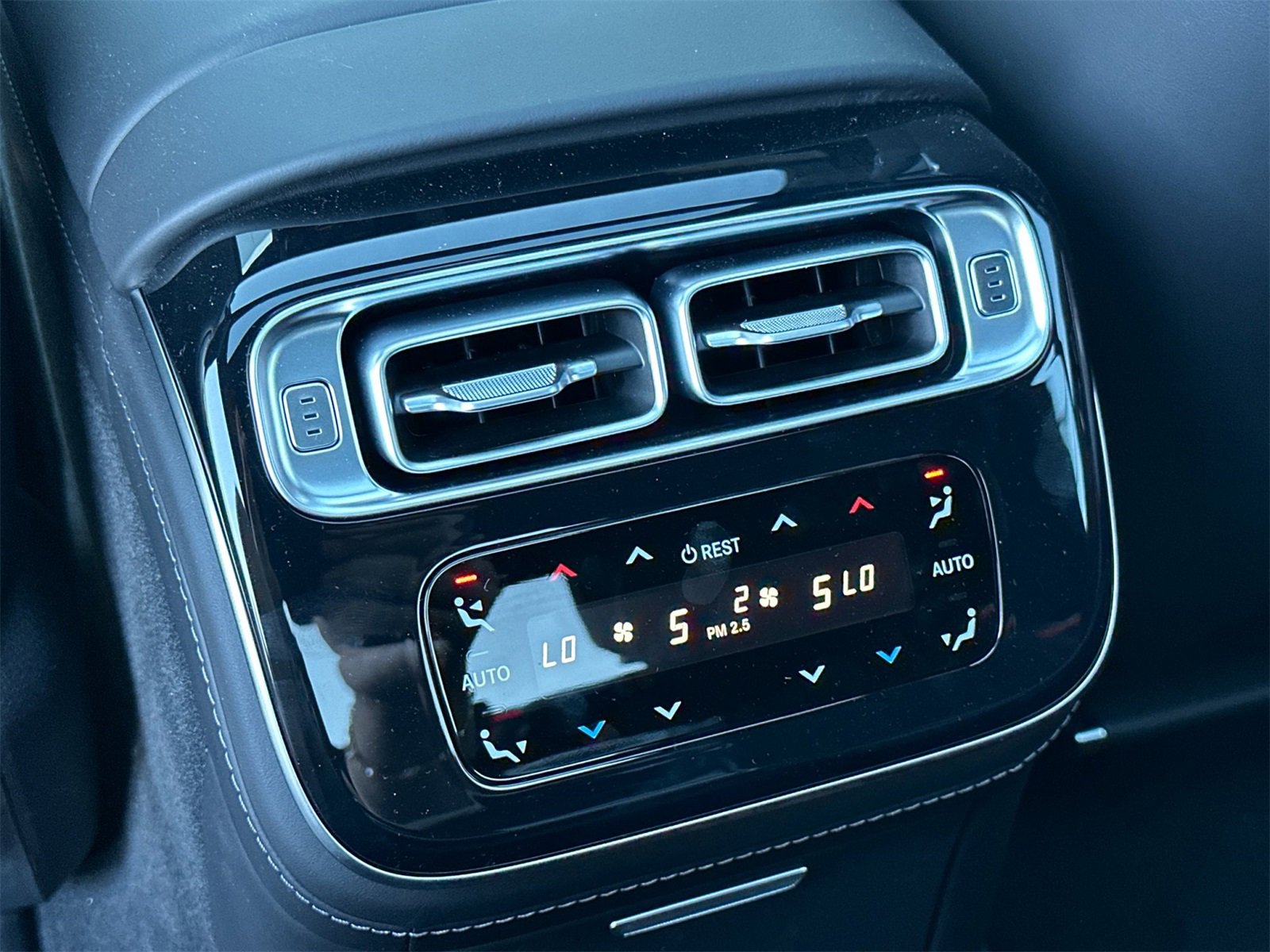 New 2025 Mercedes-Benz S 63 AMG S image 13