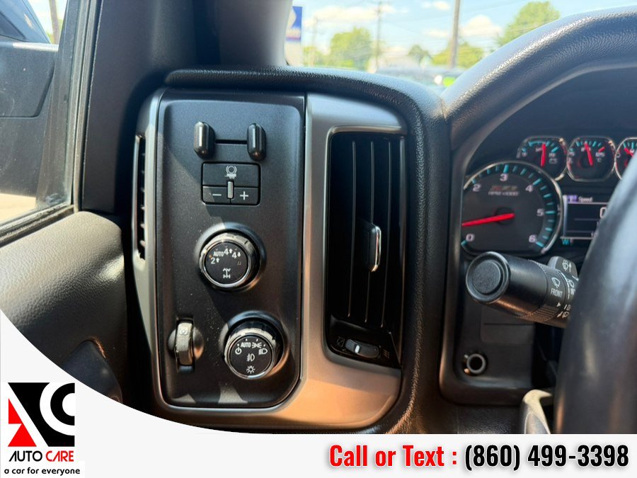 Used 2017 Chevrolet Silverado 1500 LT w/ Midnight Edition AWD/4WD image 18