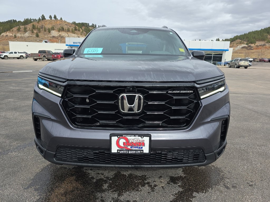 Used 2025 Honda Pilot Black Edition image 8