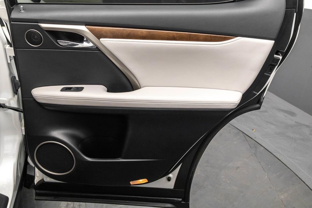 Used 2021 Lexus RX 350L 350L w/ Premium Package image 32