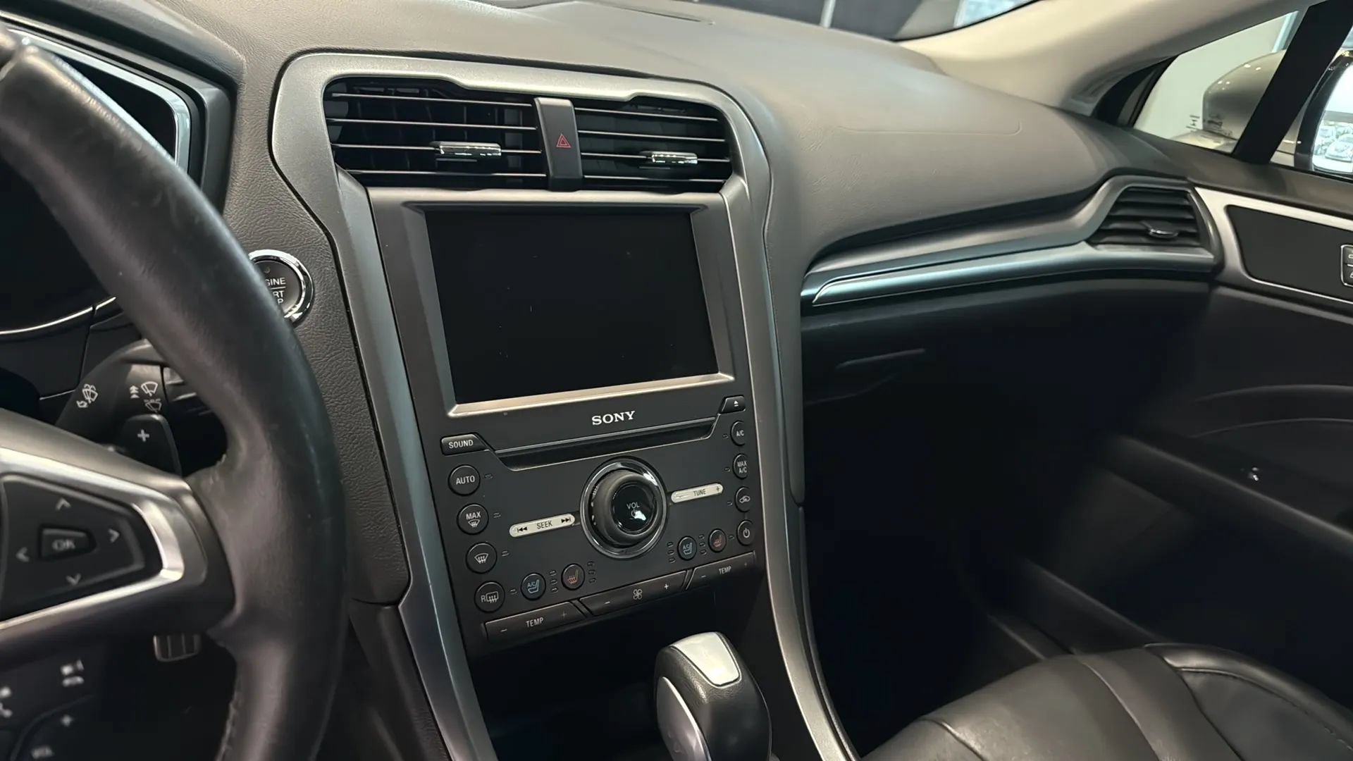 Used 2016 Ford Fusion Titanium AWD/4WD image 20
