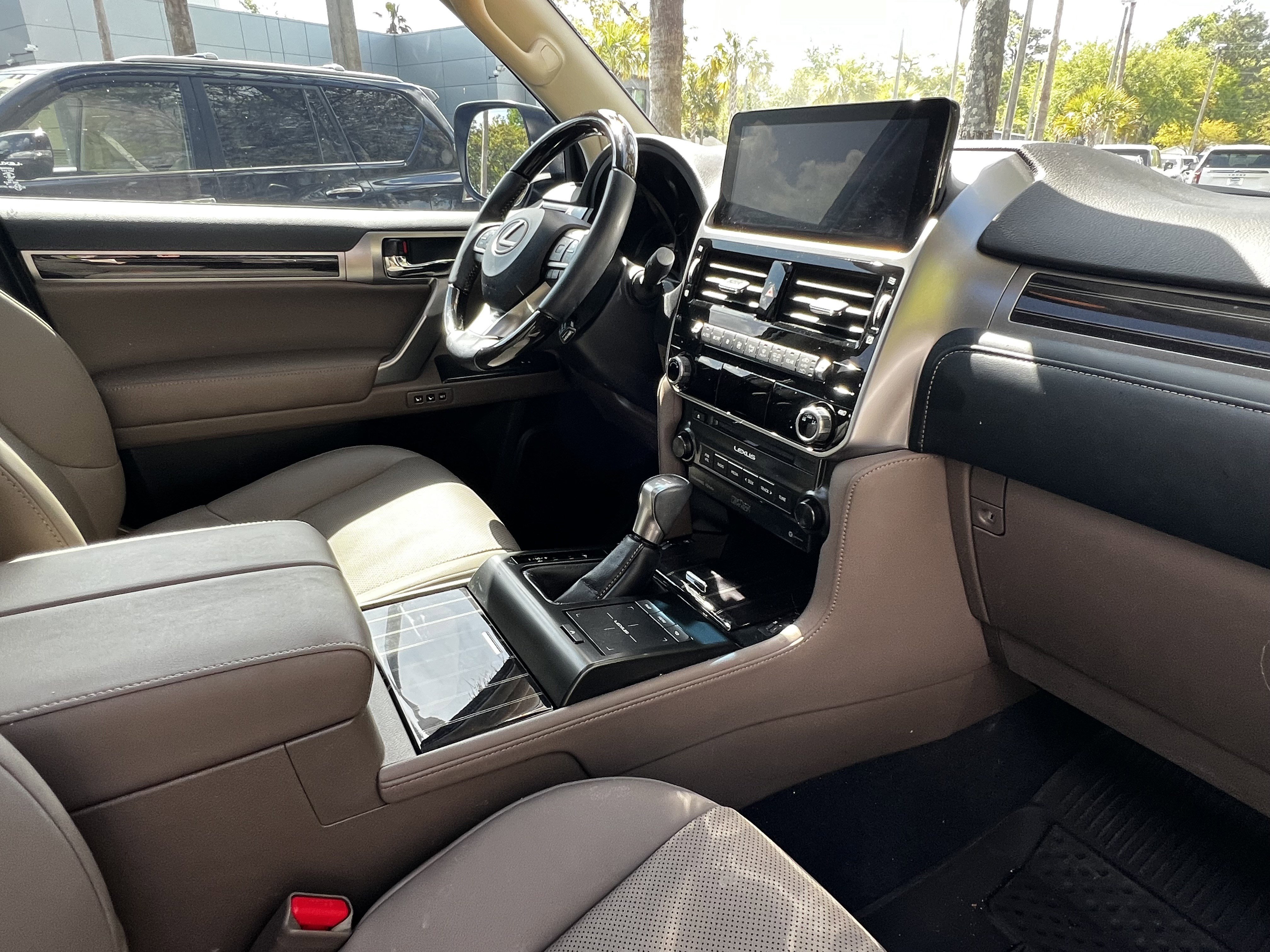 Used 2023 Lexus GX 460 Premium image 48