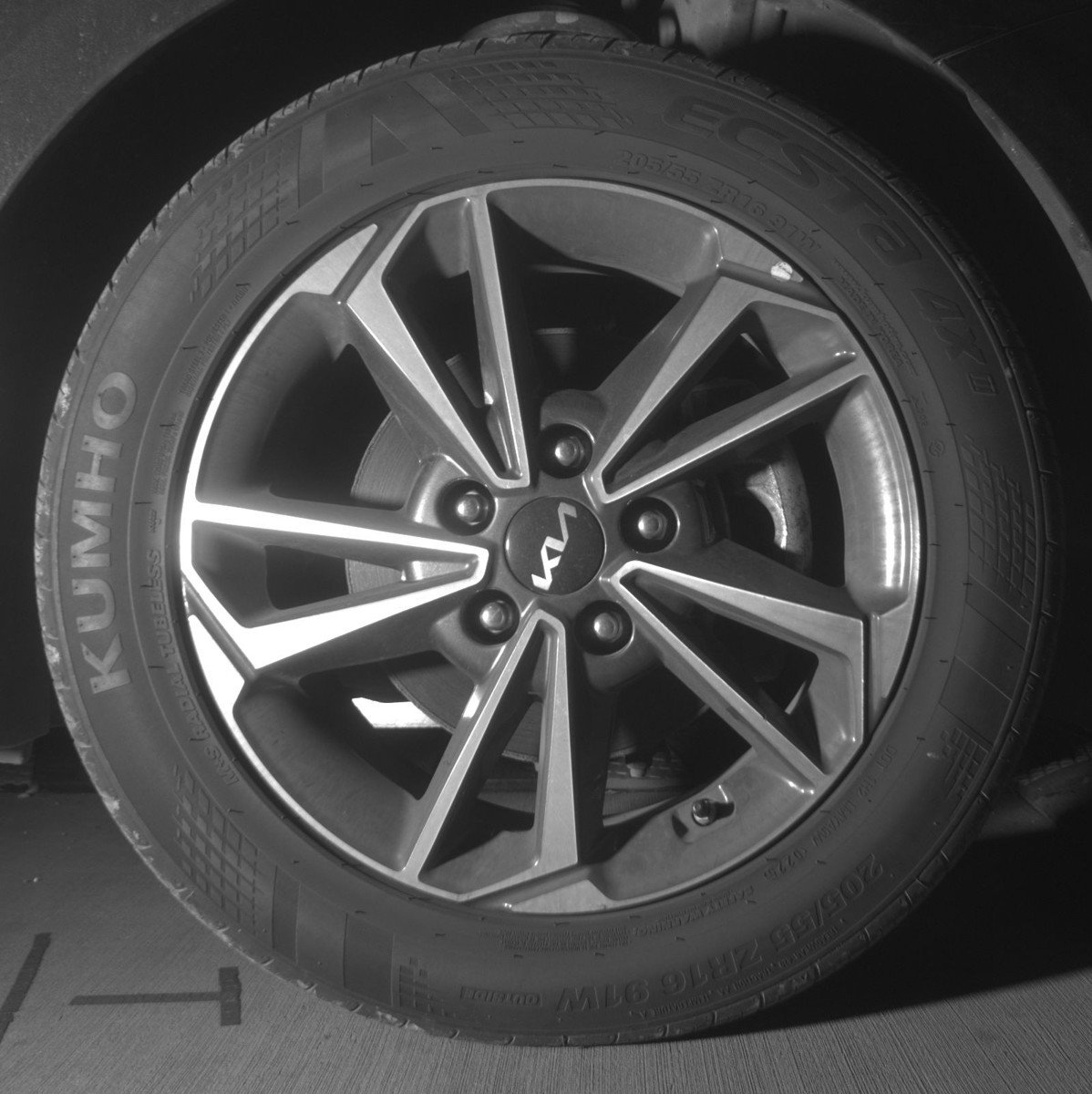 Used 2023 Kia Forte LXS image 13