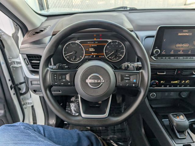 Used 2022 Nissan Rogue SV image 10