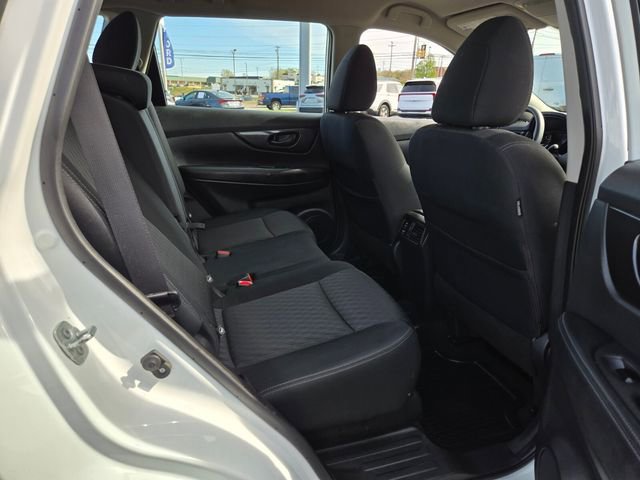 Used 2019 Nissan Rogue S image 16