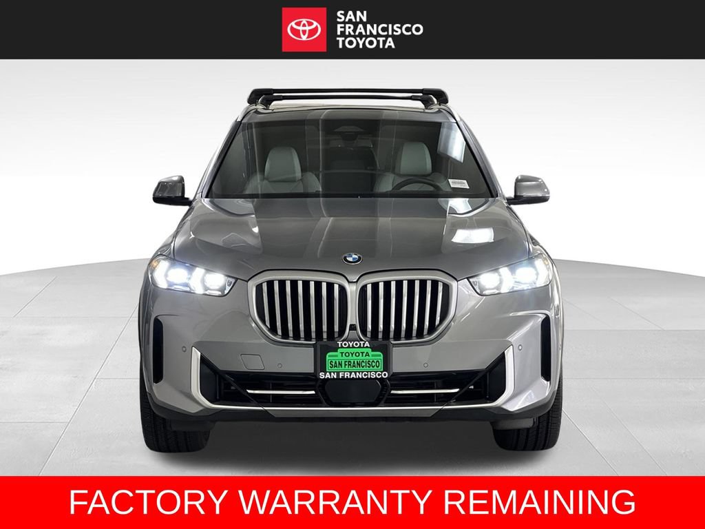 Used 2025 BMW X5 xDrive40i w/ Premium Package AWD/4WD image 8