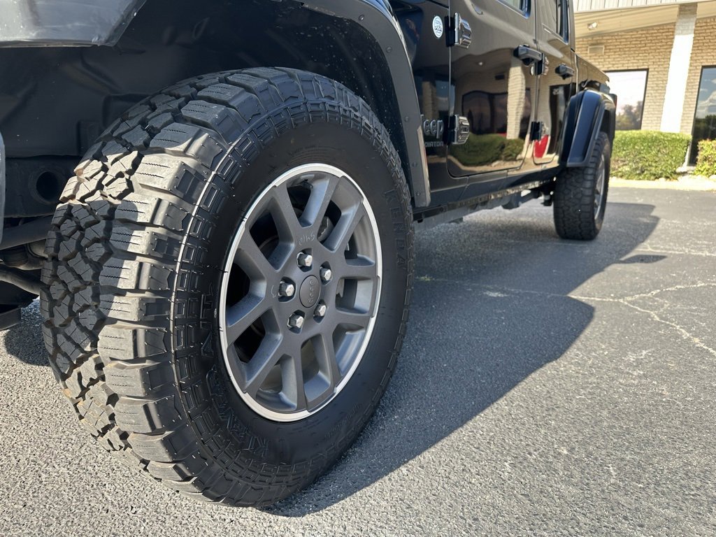 Used 2021 Jeep Gladiator Sport image 9