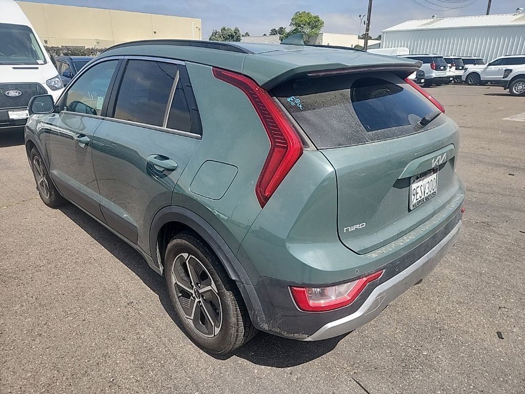 Used 2023 Kia Niro EX FWD image 11