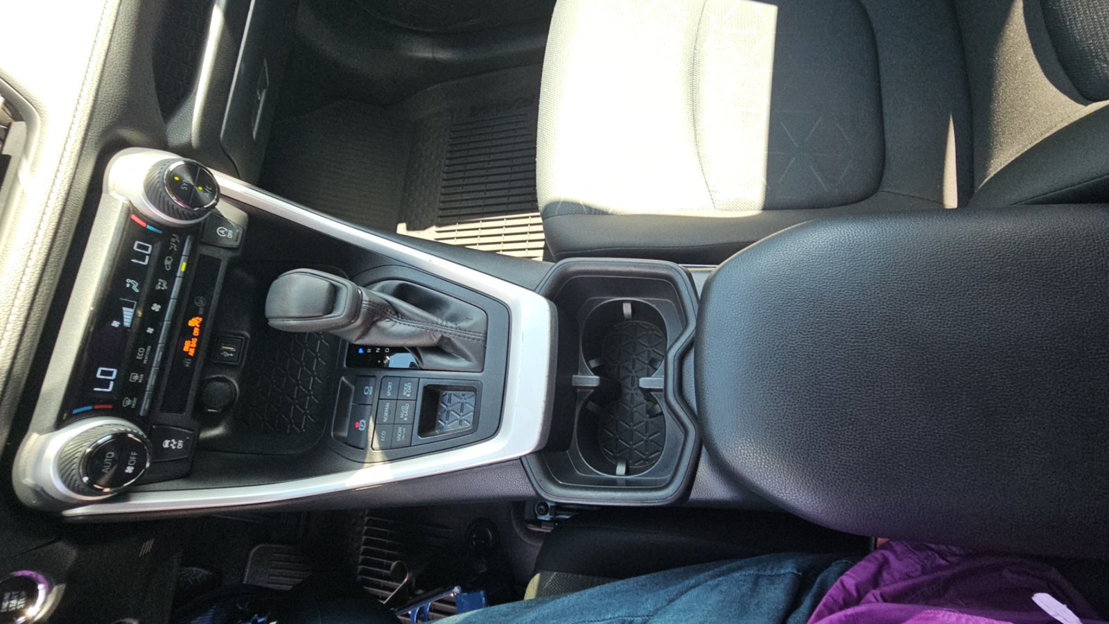 Certified 2025 Toyota RAV4 XLE AWD/4WD image 19