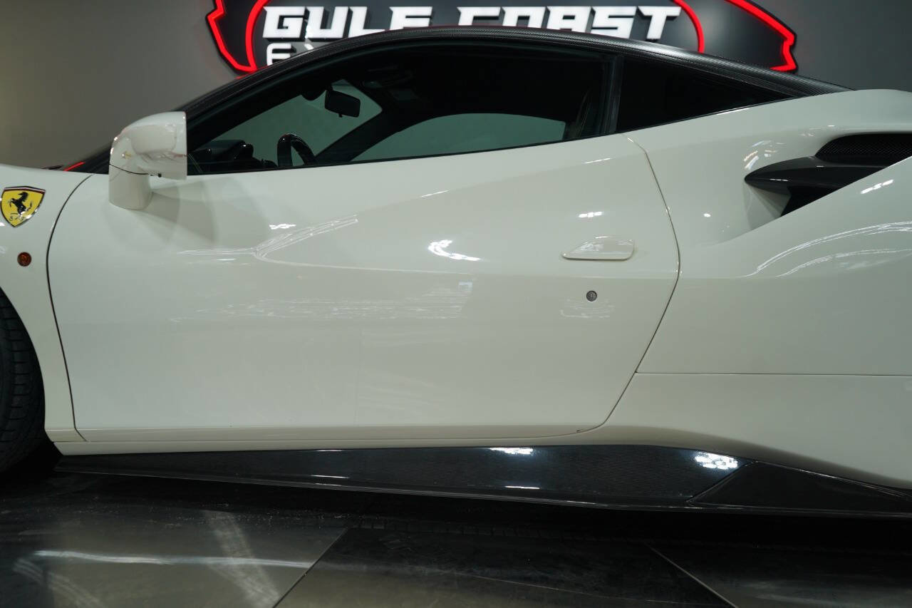 Used 2017 Ferrari 488 GTB image 32