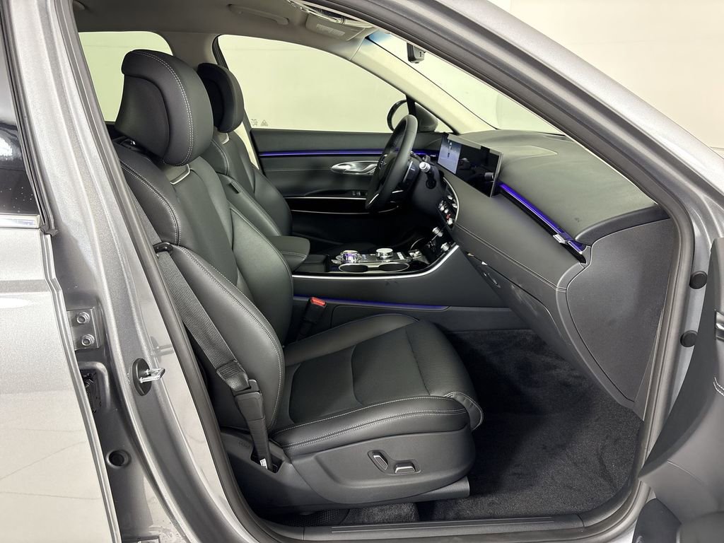 New 2026 Genesis GV70 2.5T AWD/4WD image 25