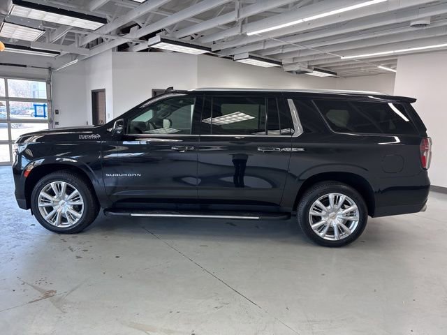 Used 2023 Chevrolet Suburban High Country image 7