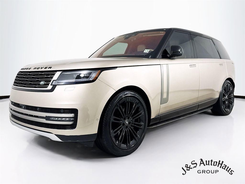 Used 2024 Land Rover Range Rover Long Wheelbase SE image 3