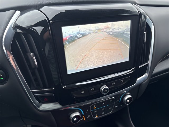 Used 2018 Chevrolet Traverse LT image 11