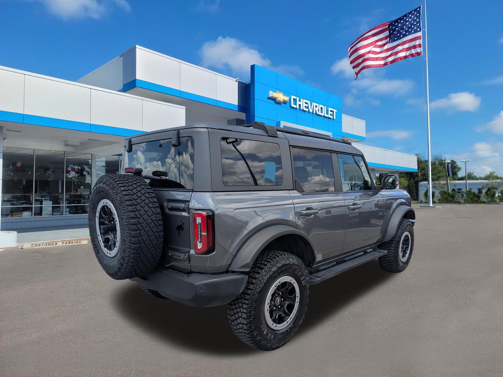Used 2022 Ford Bronco Outer Banks w/ Sasquatch Package image 4
