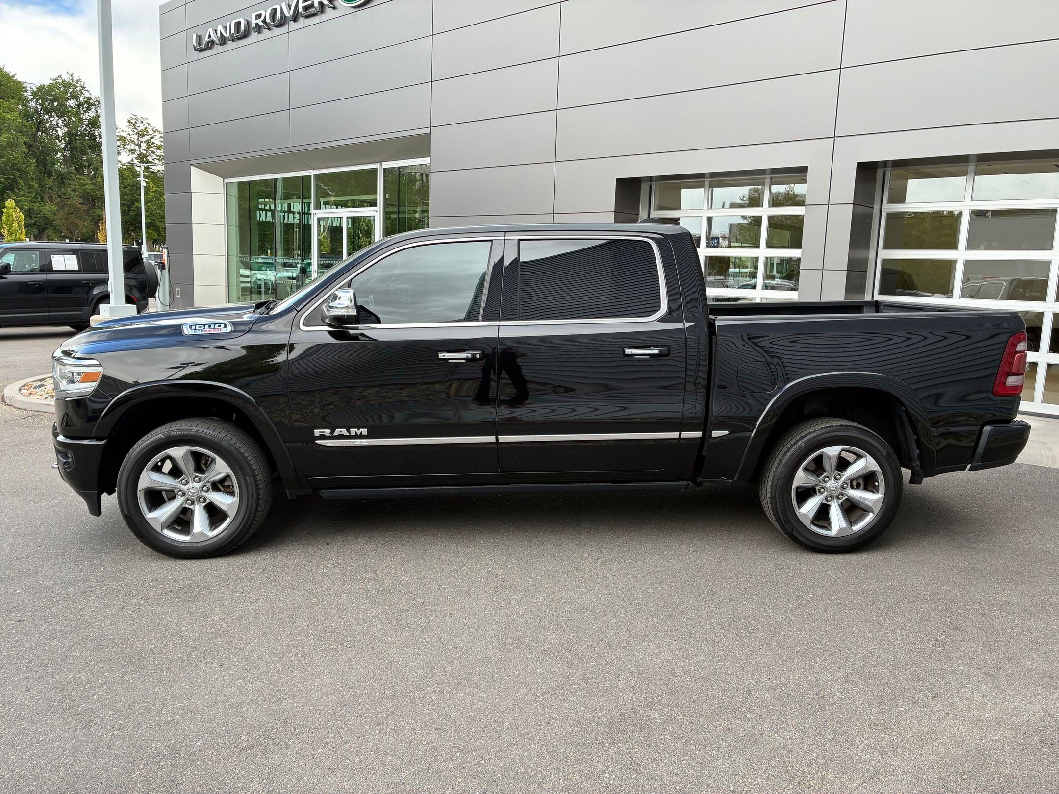 Used 2022 RAM 1500 Limited AWD/4WD image 7