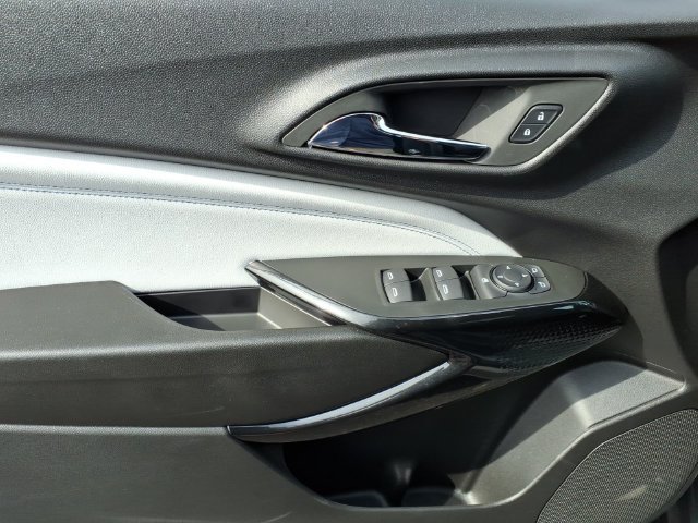 New 2026 Chevrolet Trax LT FWD image 8
