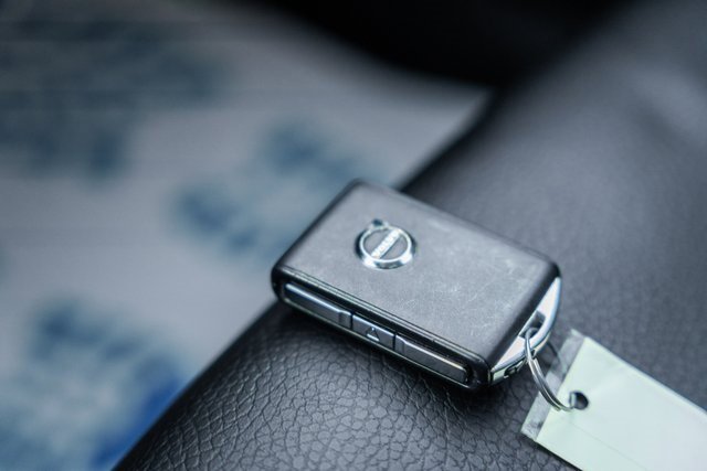 Used 2020 Volvo XC60 T6 Momentum image 40