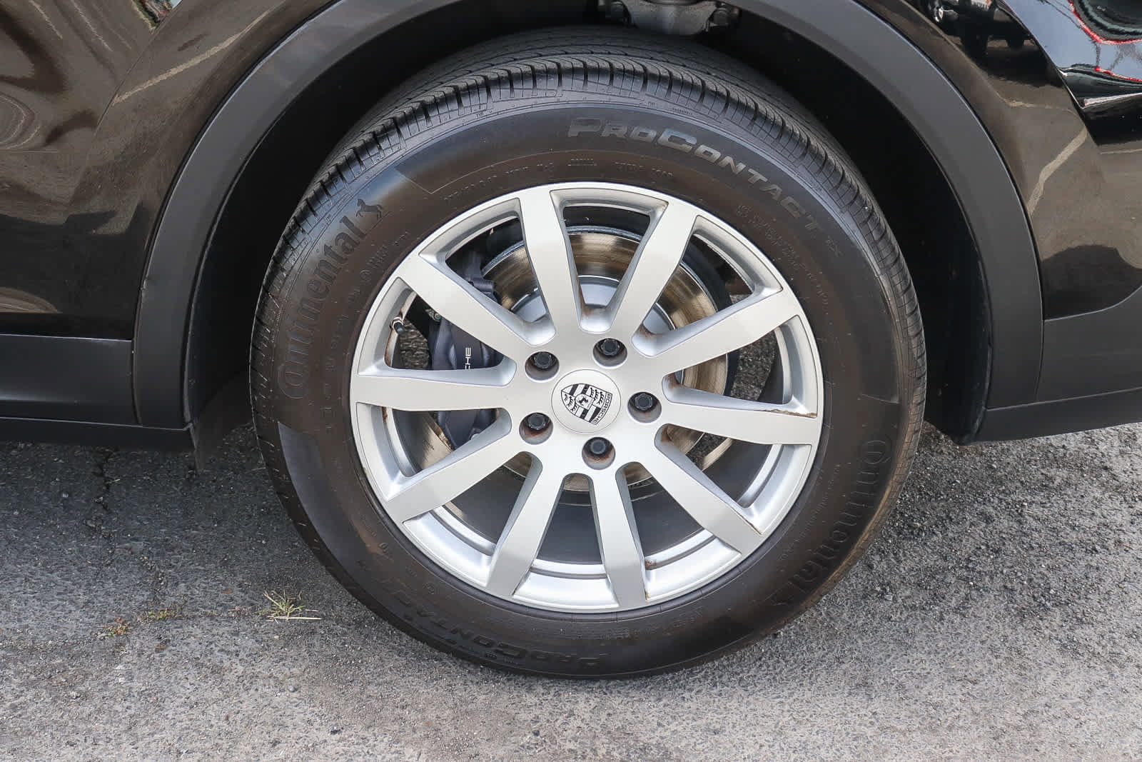 Used 2021 Porsche Cayenne w/ Driver Memory Package image 9