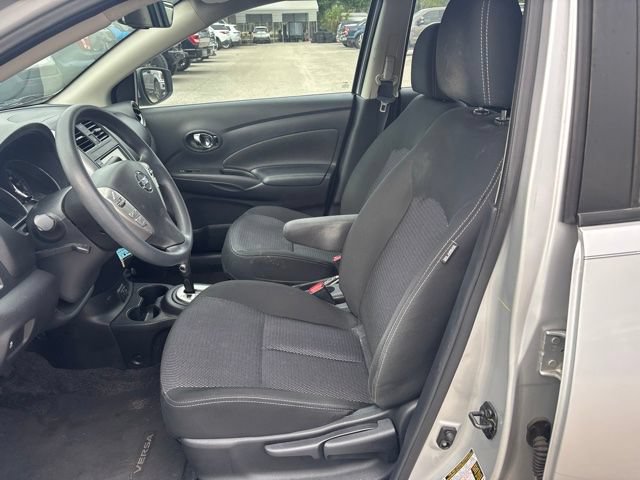Used 2019 Nissan Versa SV FWD image 9