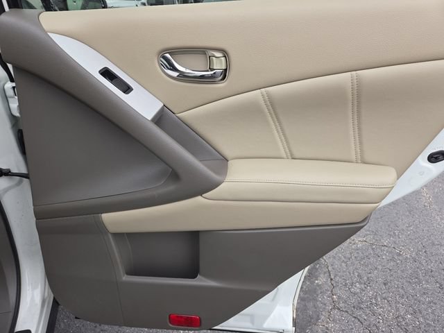 Used 2014 Nissan Murano SL AWD/4WD image 27