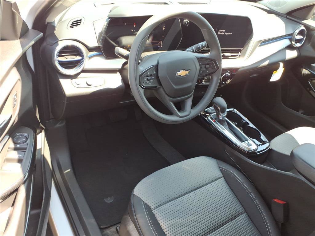 New 2026 Chevrolet Trax LT FWD image 12