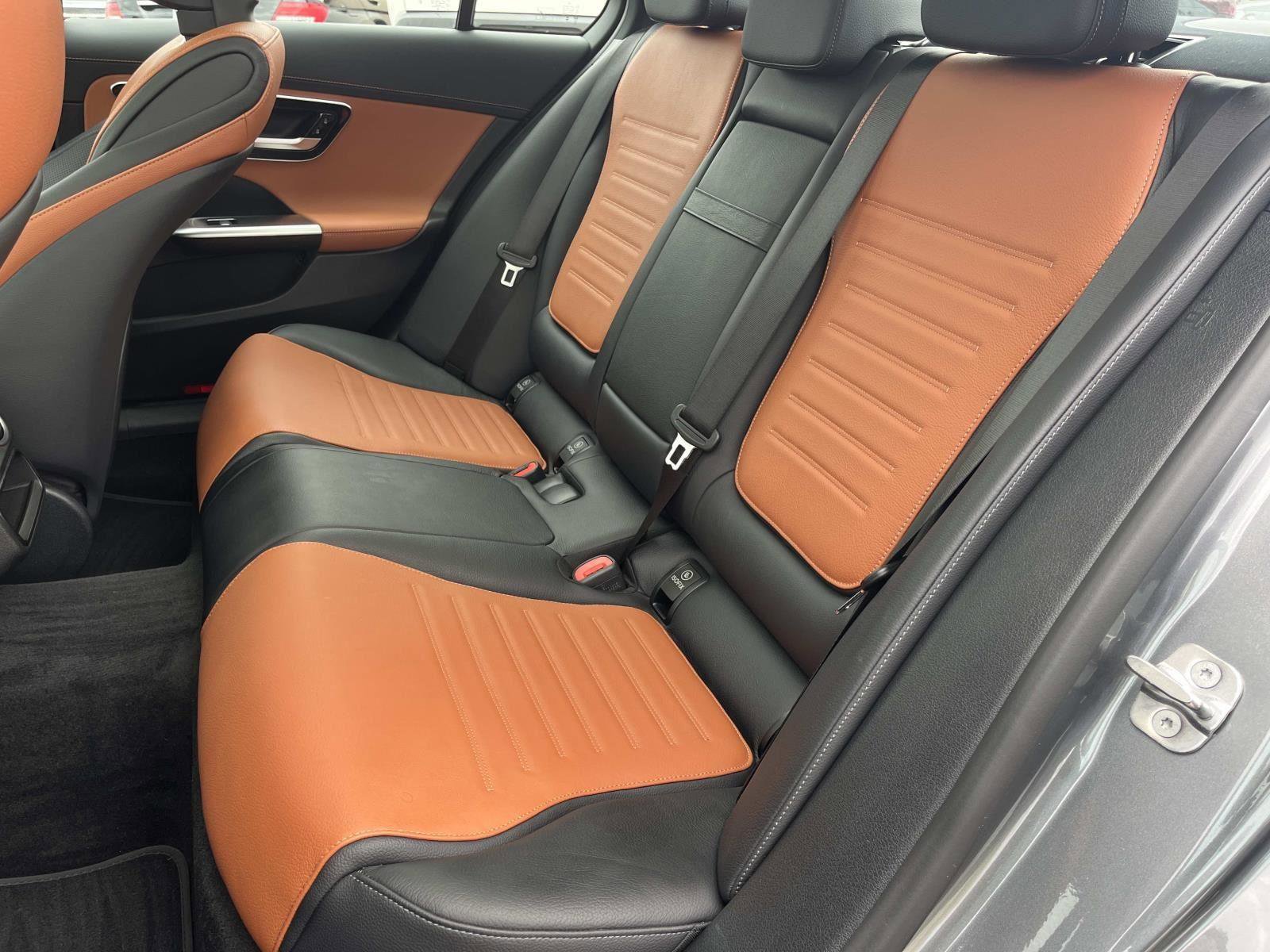 Certified 2024 Mercedes-Benz C 300 4MATIC Sedan image 16