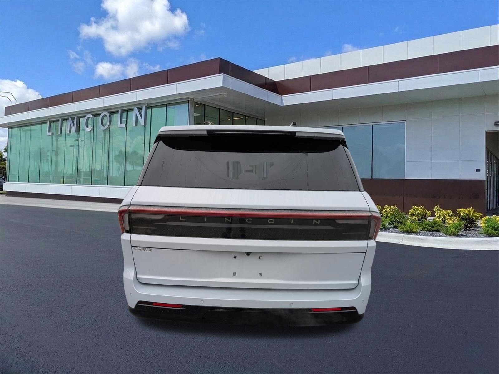 Certified 2025 Lincoln Navigator L Black Label image 6